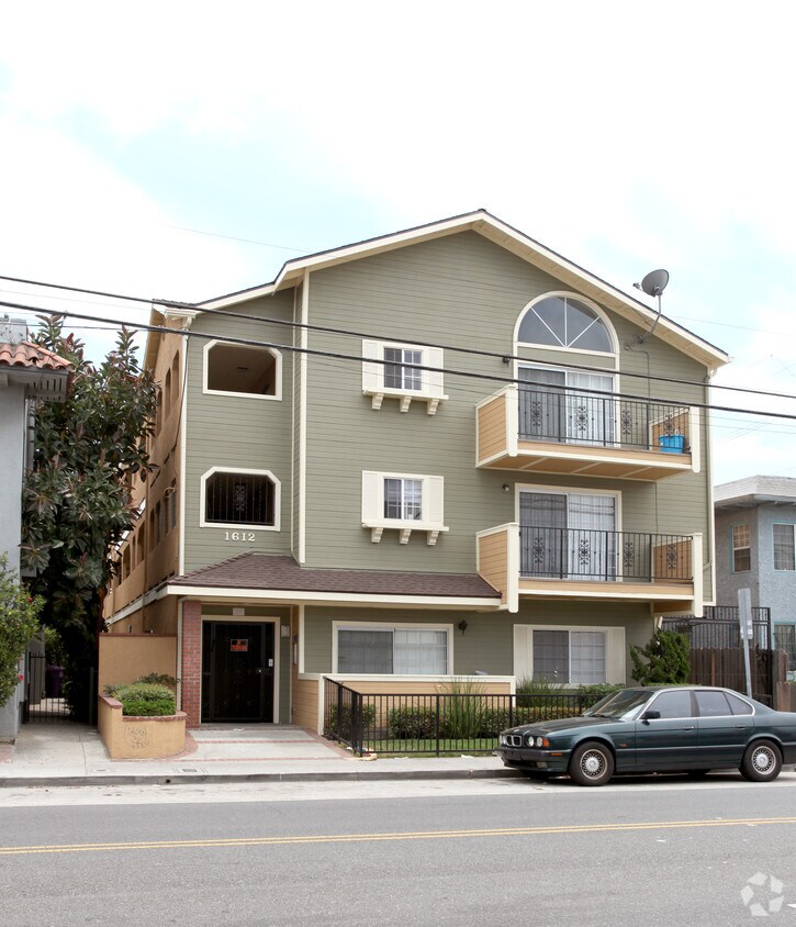 Foto del edificio - 1612 E 4th St