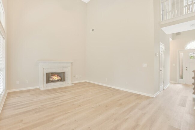 Foto del edificio - 2120 Kellington Dr