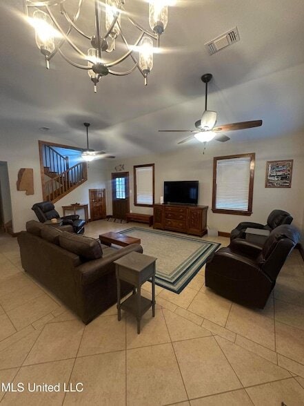 Foto del edificio - 10325 Clearwater Rd