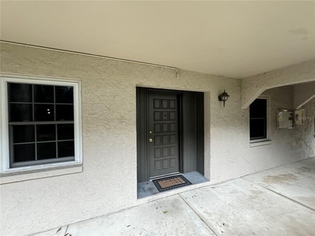 Building Photo - 8799 Bardmoor Blvd
