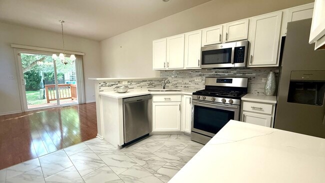 Building Photo - 696 S Jade Ln
