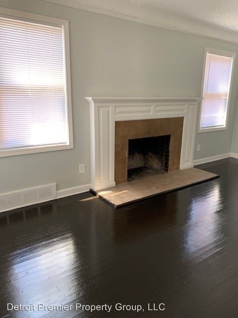 Building Photo - 3 br, 1 bath House - 13885 Collingham