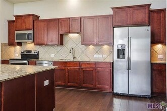 Building Photo - 13869 Stone Gate Dr
