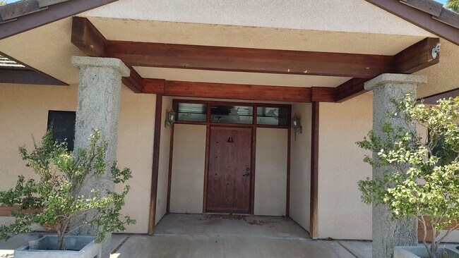 Building Photo - 2625-2624 4 Paws Way