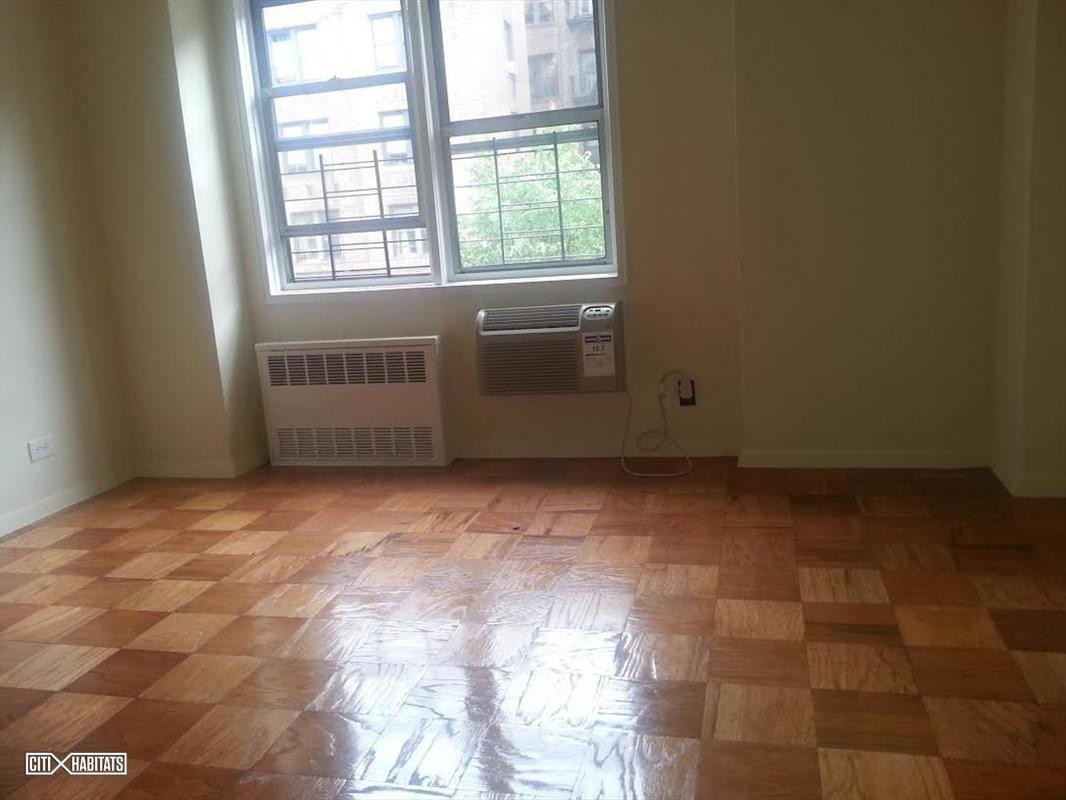 Primary Photo - 630 Ocean Ave