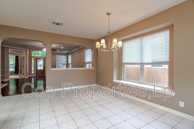 Building Photo - 218 Nueces Spring