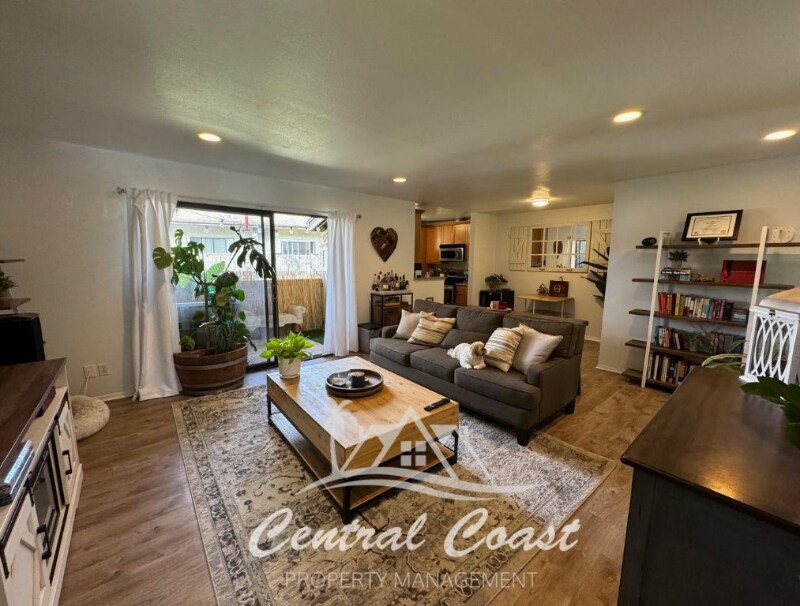 Foto principal - 1676 Maple Ave
