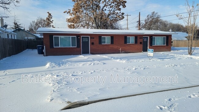 Building Photo - 1317 8th St S