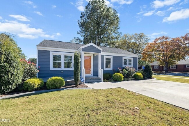 Building Photo - 209 S Walnut St