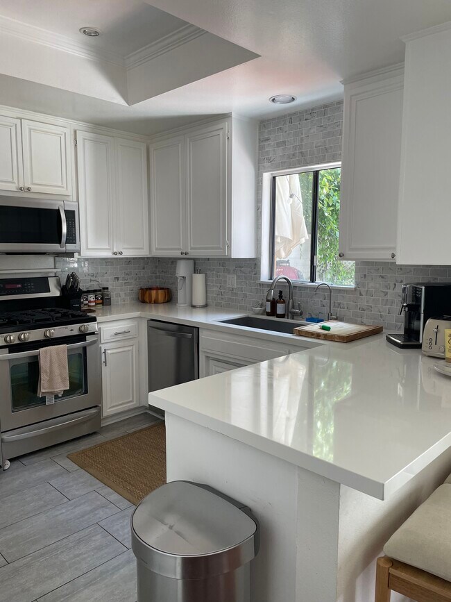 Foto del edificio - 1757-1711 11th St