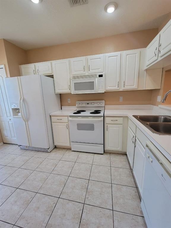 Building Photo - 2253 Lake Woodberry Cir