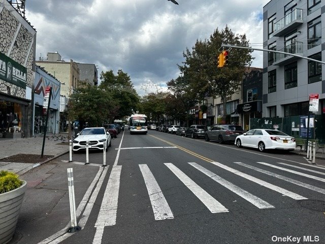 Foto del edificio - 30-60-60 Steinway St