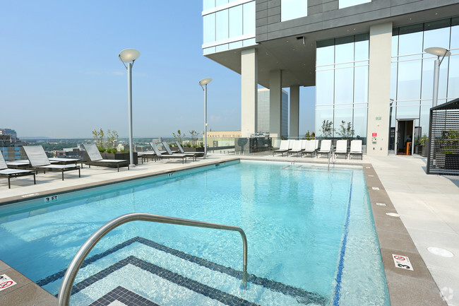 Building Photo - The Residences at OMNI Louisville