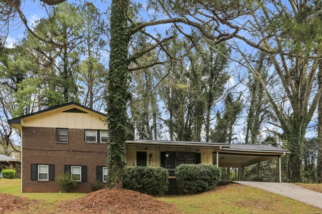 Building Photo - 2842 Zane Grey Dr SE