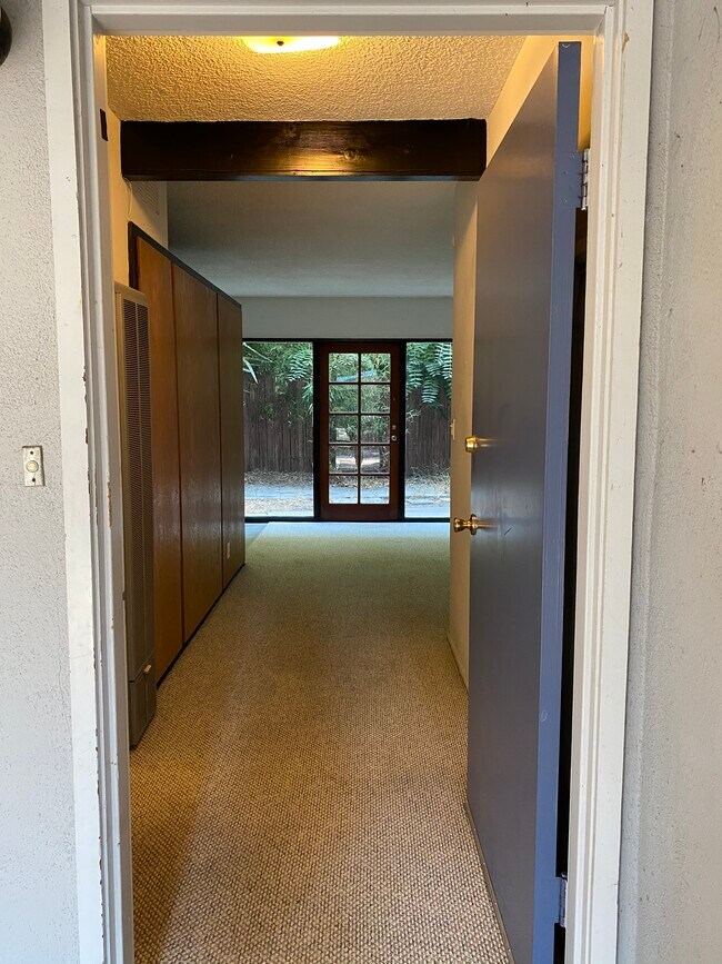 Building Photo - 317 Monterey Rd