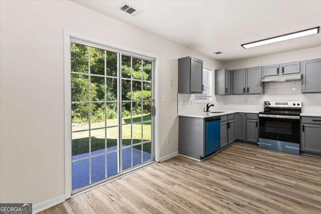 Foto del edificio - 4780 Browns Mill Ferry Rd