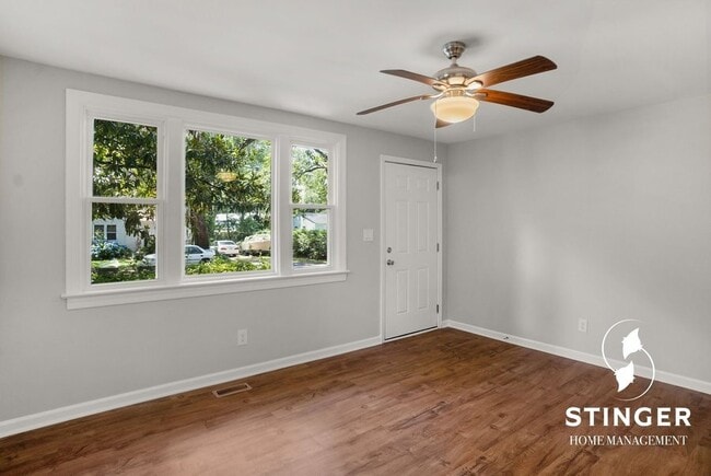 Building Photo - 153 Williams St