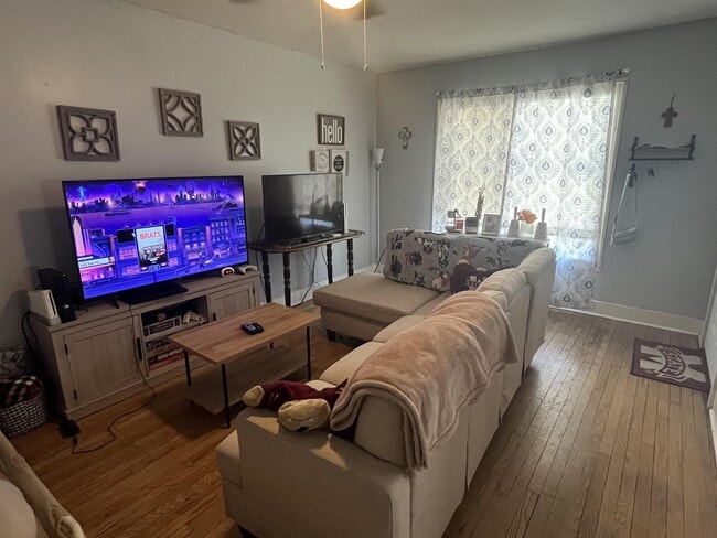 Foto del edificio - 2506 23rd St