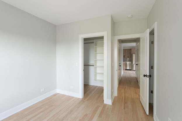 Foto del edificio - 2234 N Bissell St