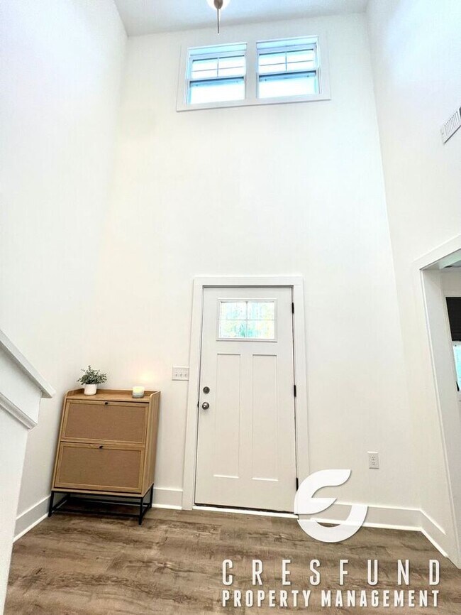 Foto del edificio - Close to Fort Bragg/Master BR Downstairs S...