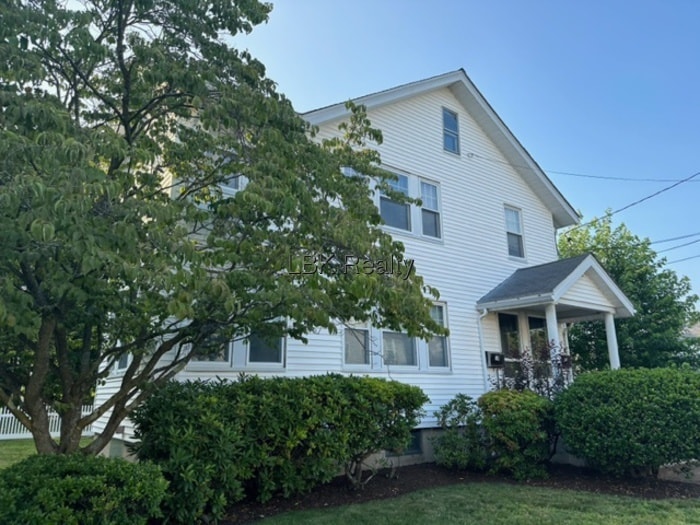 20 Broadway Terrace, Newton, MA 02460 Condo for Rent in Newton, MA