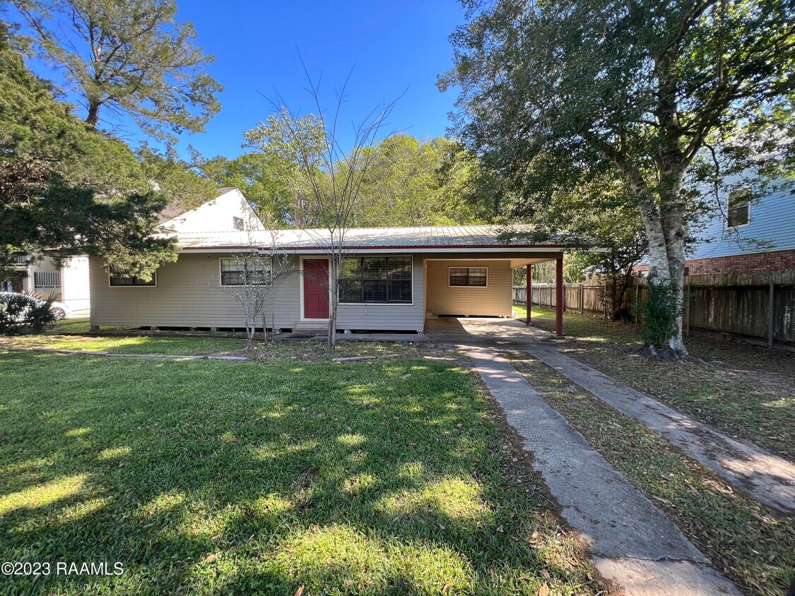 116 N Meyers Dr, Lafayette, LA 70508 House Rental in Lafayette, LA