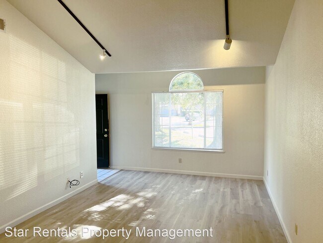 Building Photo - 2 br, 2 bath House - 821 NORTHAMPTON