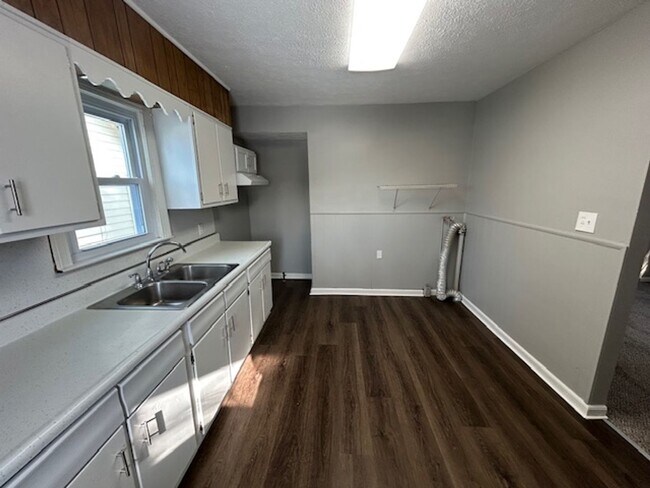 Foto del edificio - 939 W 22nd St