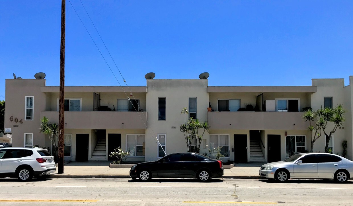 Primary Photo - 604 W G St