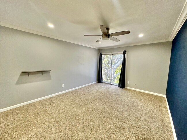 Building Photo - Stunning Condo Minutes from Downtown La Mesa