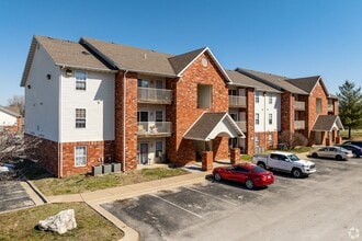 Building Photo - 2650 N Barnes Ave