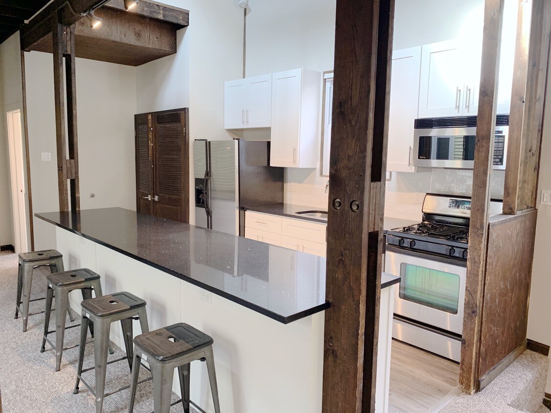Foto principal - 2630 N Dayton St
