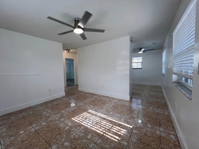 Foto del edificio - 3081 NW 94th St