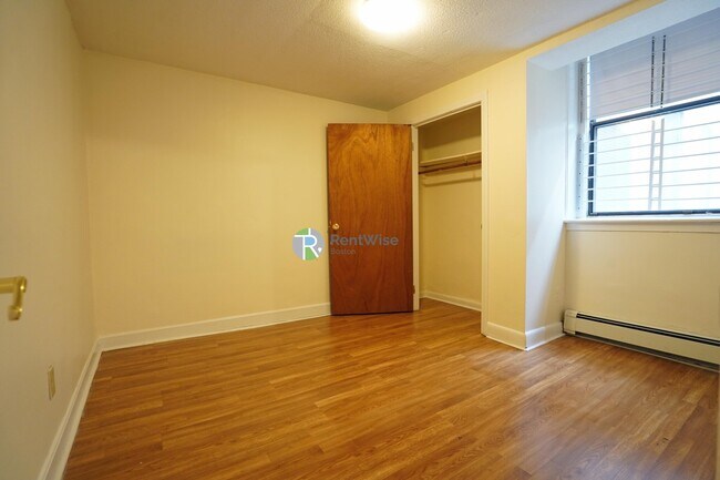 Foto del edificio - 1160 Commonwealth Ave