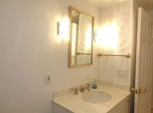 Foto del edificio - 131 Coolidge Ave