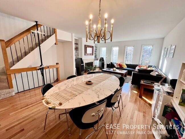 Foto del edificio - 4377 Embassy Park Dr NW