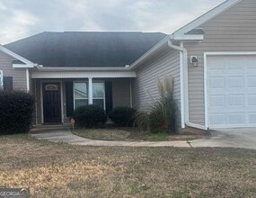 Building Photo - 303 S Charity Ln