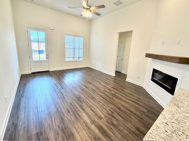 Foto del edificio - OceanMarinaCove4763