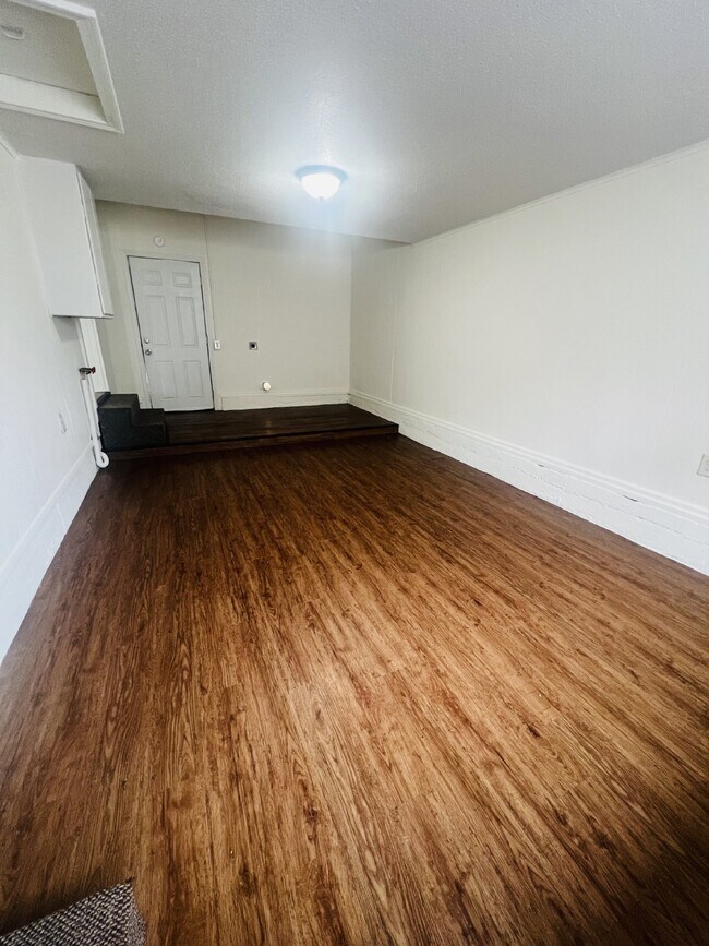Building Photo - Adorable 2 bed in Enid!