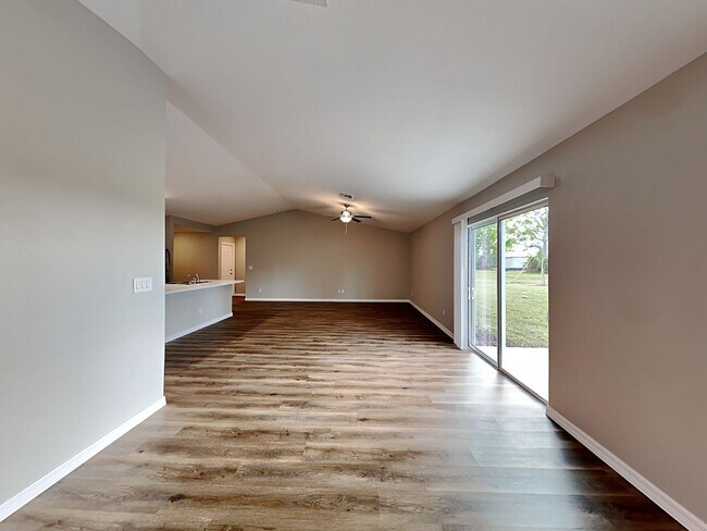 Building Photo - 1233 Williston St