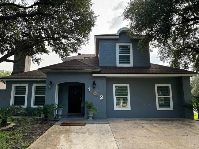 Building Photo - 102 Biscayne Loop