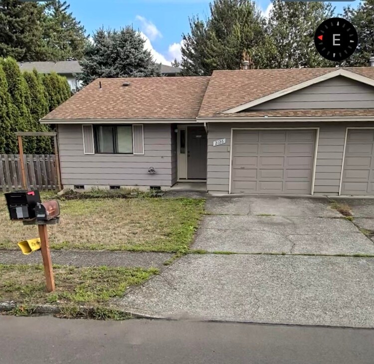 2126 SW Wright Ct, Troutdale, OR 97060 Townhome Rentals in Troutdale