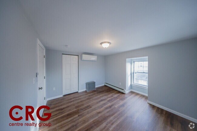 Building Photo - 81 Alder St