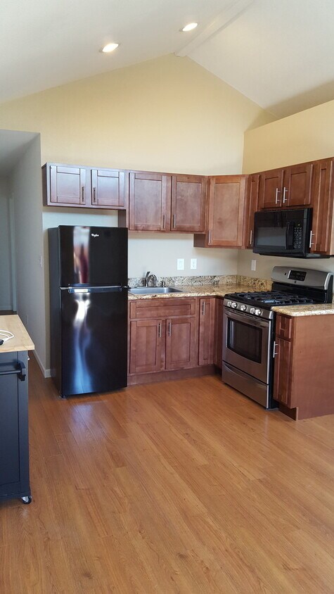 Foto principal - Serene 1 BR/1BA Detached ADU near Dublin's...