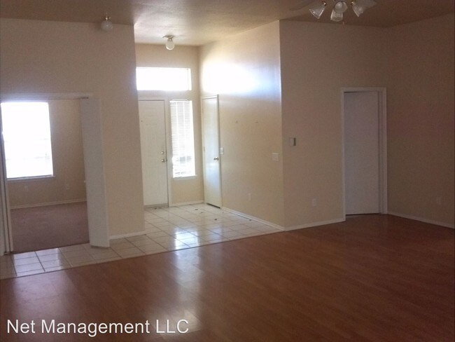 Foto del edificio - 312 Pine Cove Ct