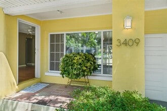 Building Photo - 3409 W El Prado Blvd