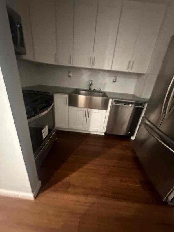 Foto del edificio - 943 E 214th St