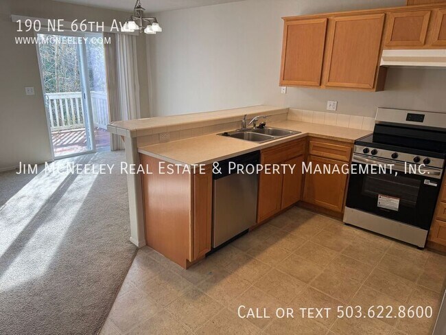 Photo - 190 NE 66th Ave House