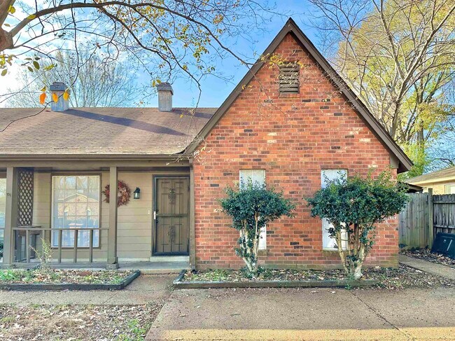 Foto del edificio - 2065 Goldbrier Ln