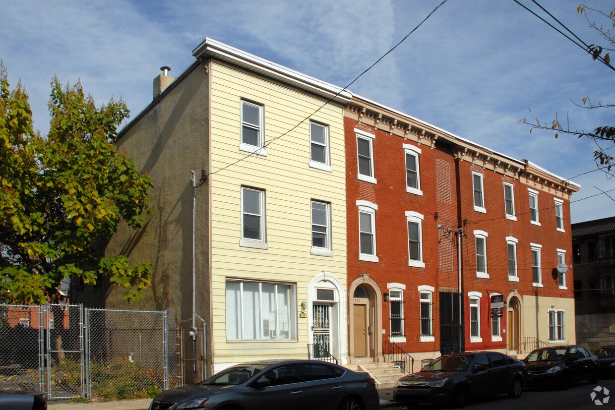 Building Photo - 1801 W Master St